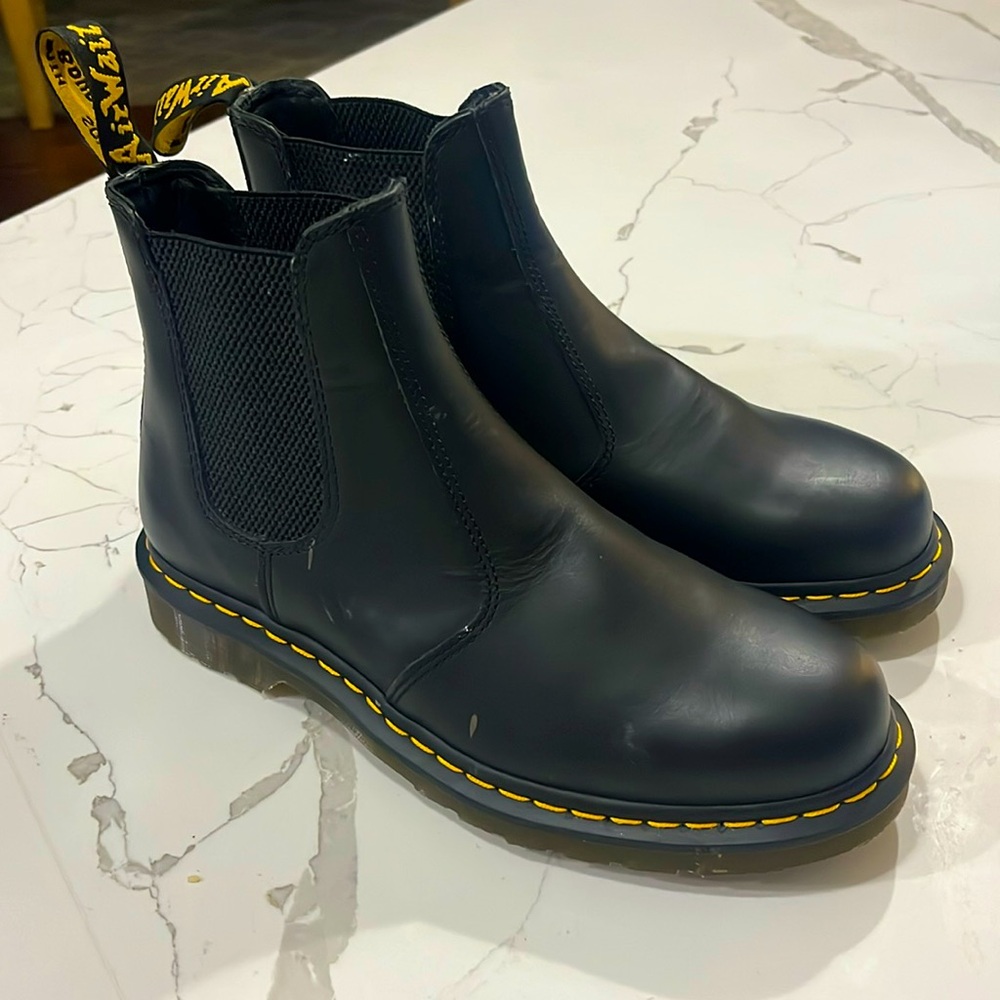 Dr. Martens leather Chelsea Boots